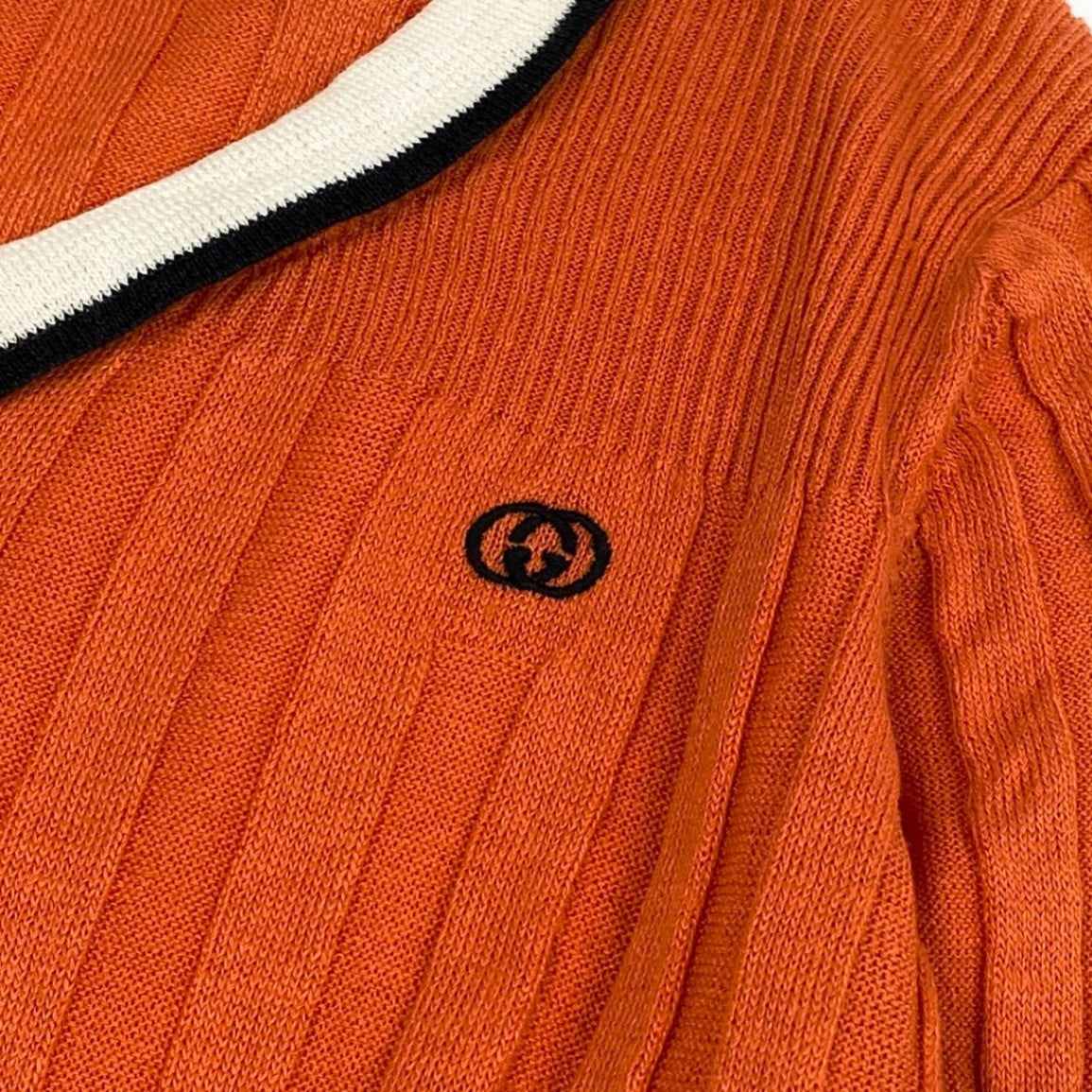 @Ic18 GUCCI (Tom Ford era) Rib-knit long-sleeved cardigan with interlocking G embroidery, women's size S, orange, linen and silk.ta1