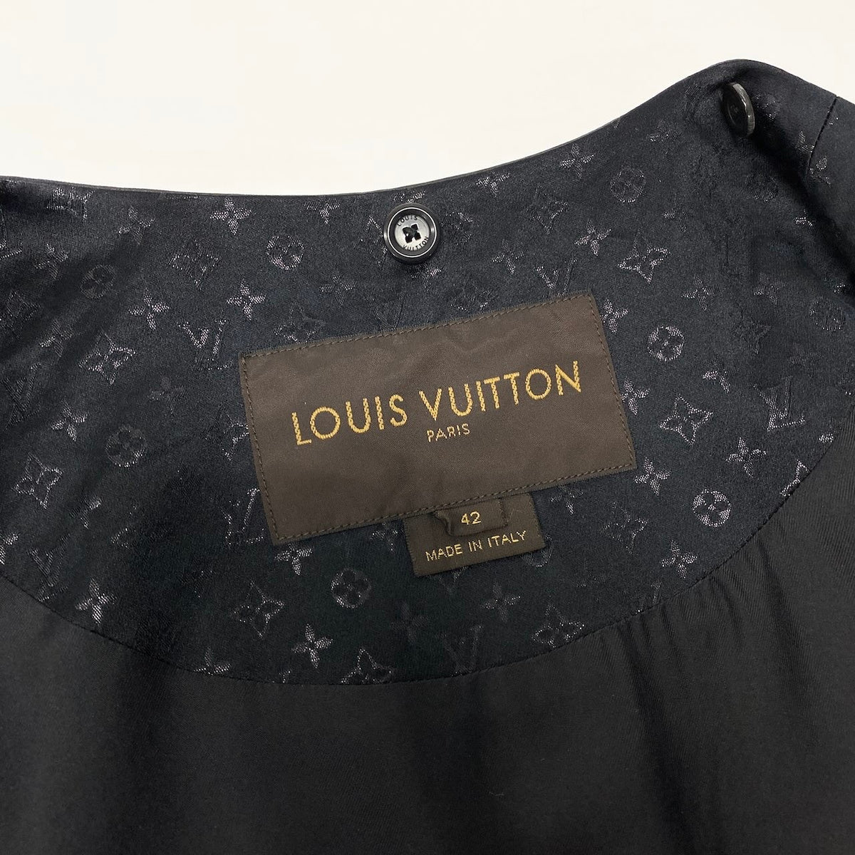 K @I LOUIS VUITTON Black Monogram Long Coat Leather Trimnu1
