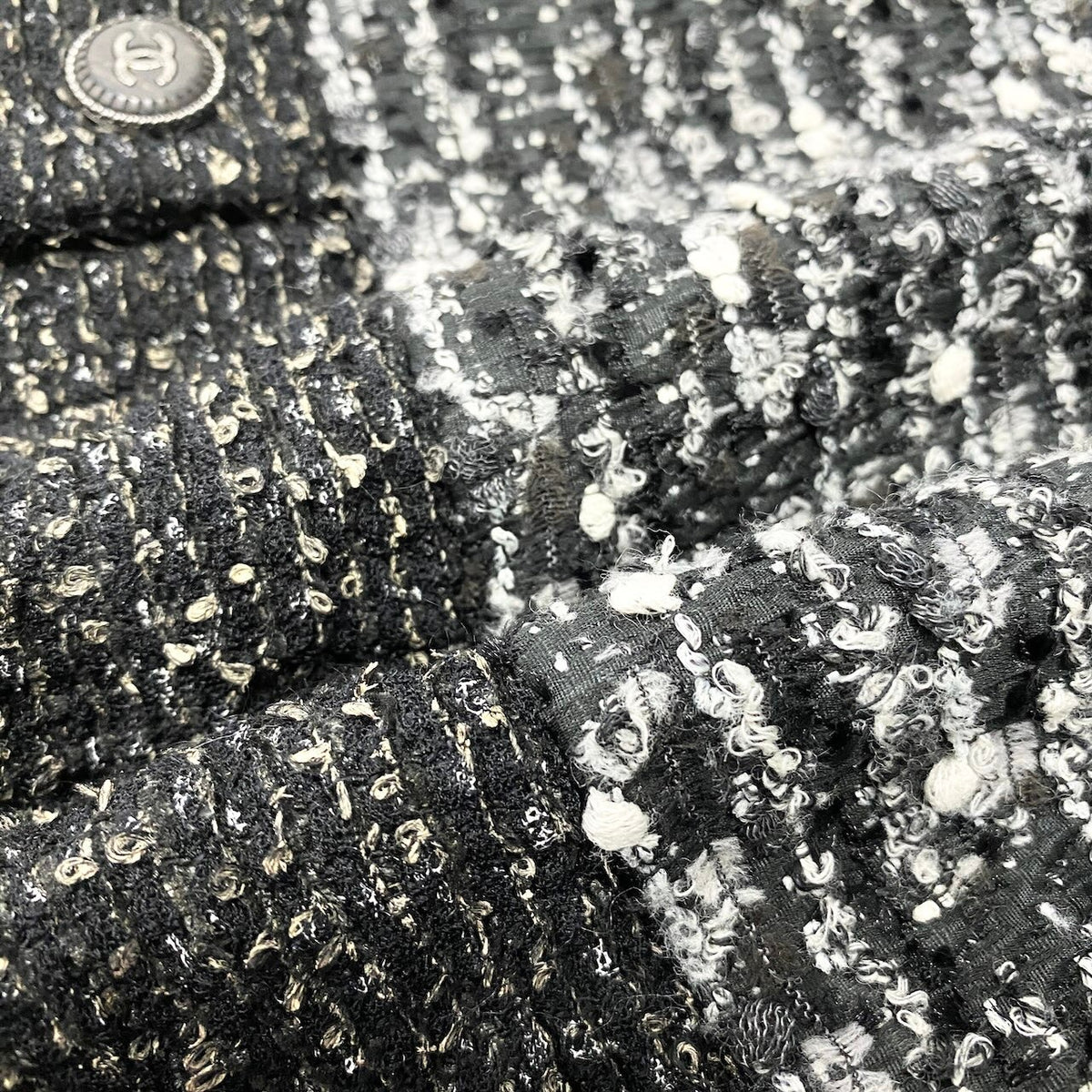@Cd20 CHANEL Tweed Coat Jacket, Coco Button, Double-Breasted, P41804W04950, Size 38, Gray, Women'snu1