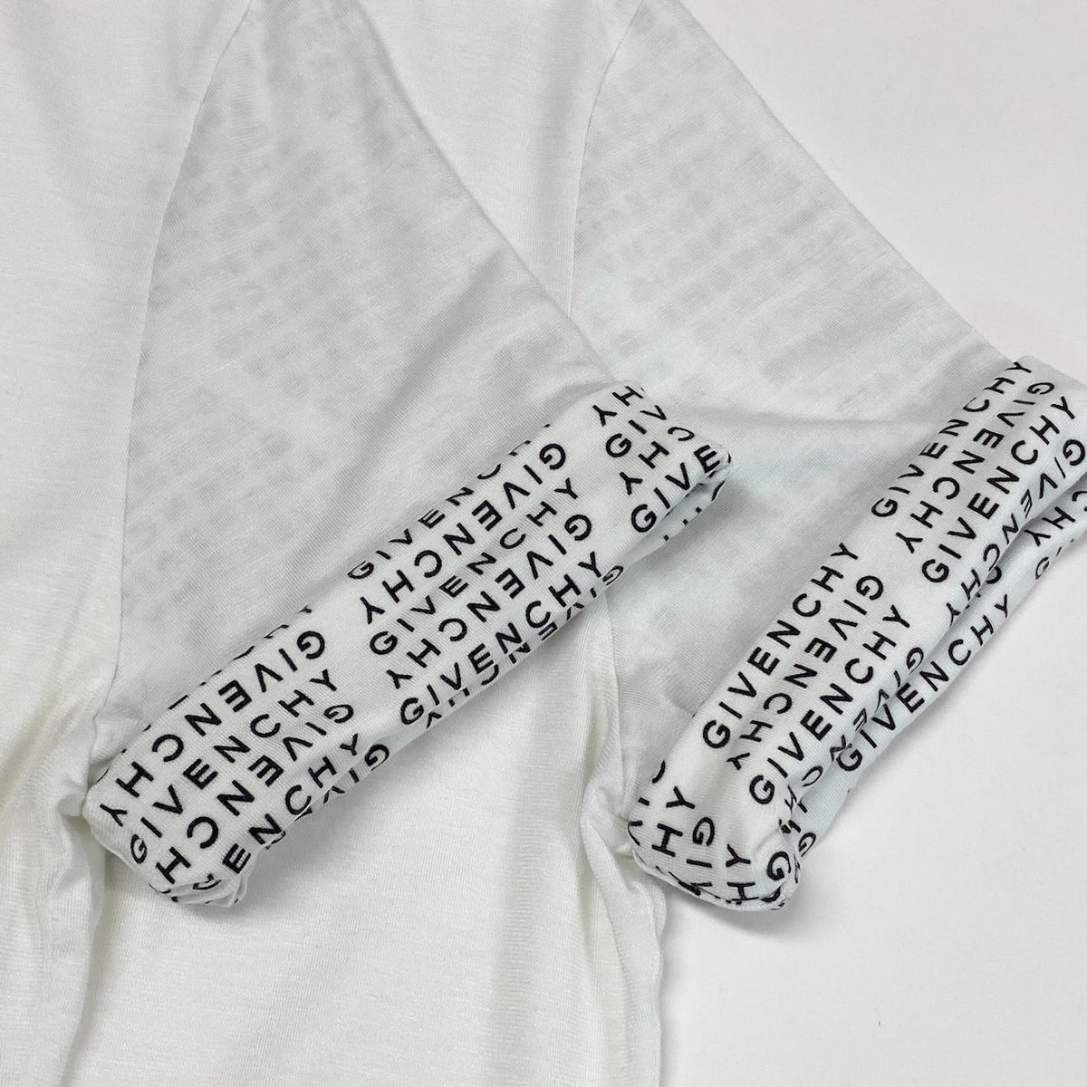 Ic27 GIVENCHY ジバンシー 半袖Tシャツ スリーブブランドロゴ ストレッチ素材 トップスカットソー イタリア製 ホワイト レディース 女性用u02tu02tu02t