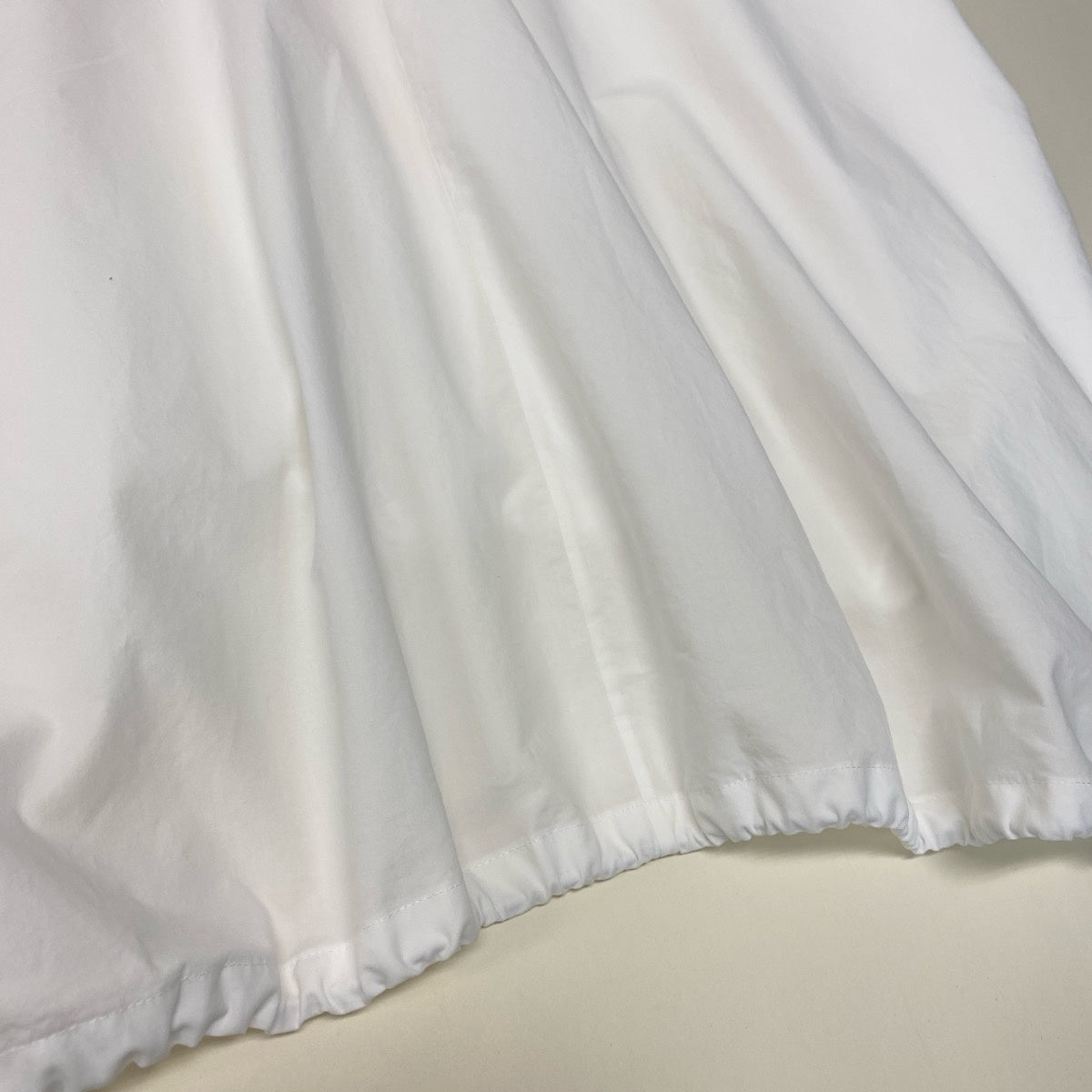 Eh10 THE ROW IVIO Tunic Top (Model 8103 W2517, Size XS, White, Cotton) – Retail Price: 240,000 Yenu02t