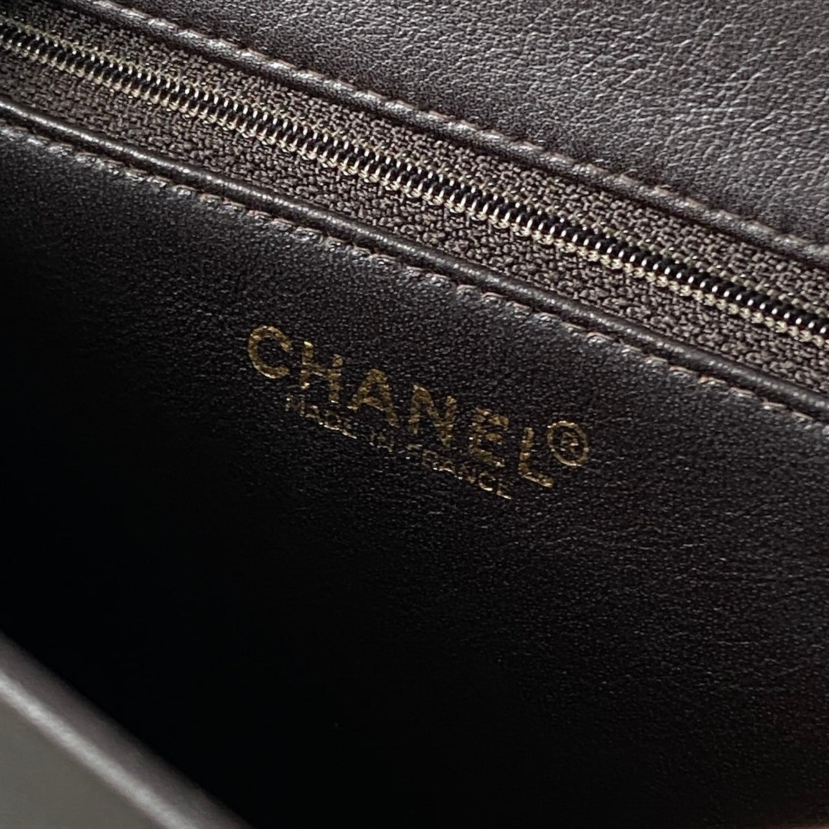h13《美品》 CHANEL Chanel All-Leather Shoulder Bag (Black)t18r