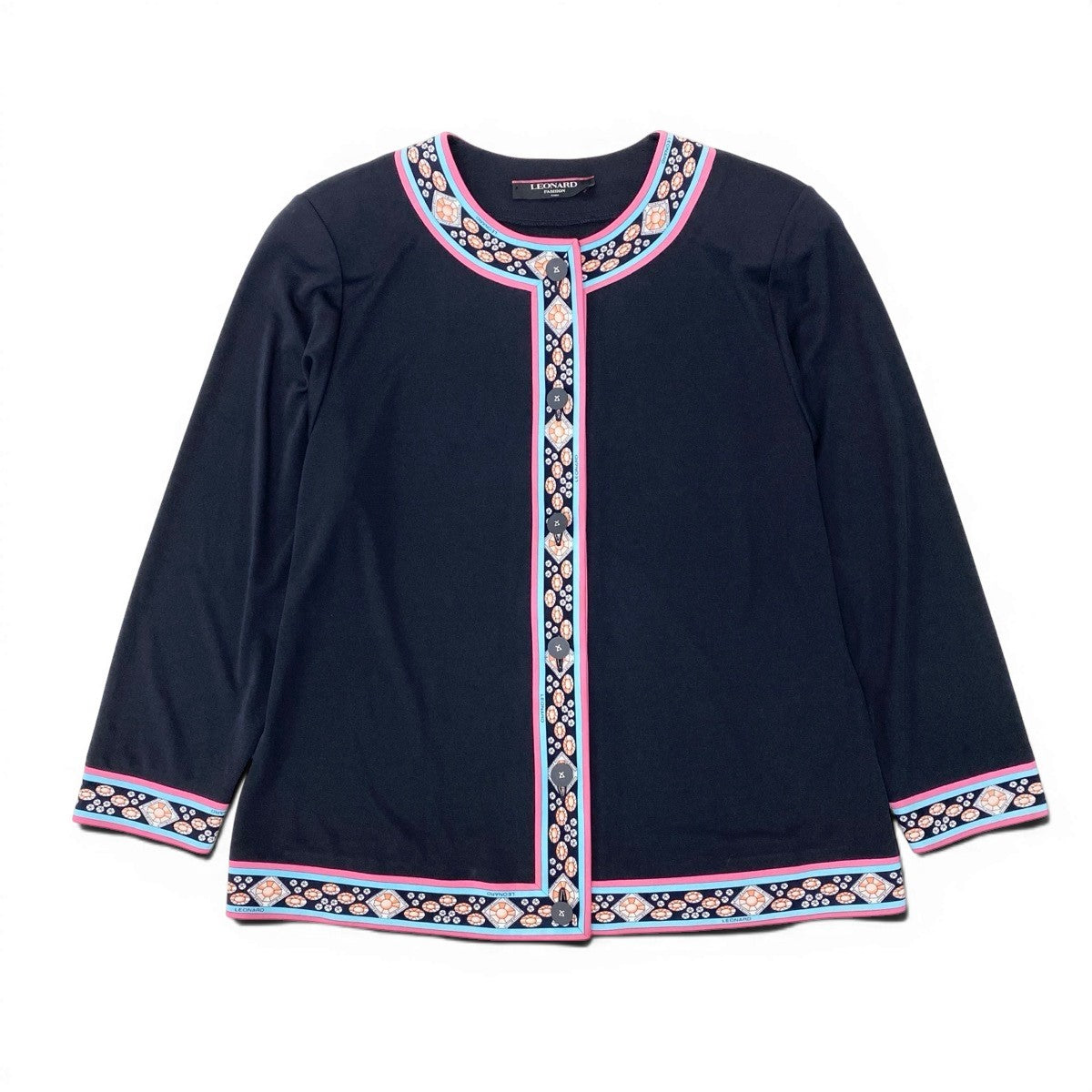 34g17 LEONARD FASHION レオナール ロングスリーブ カーディガン ノーカラージャケット カンカン素材 ロゴボタン サイズL ブラック レディースu02t