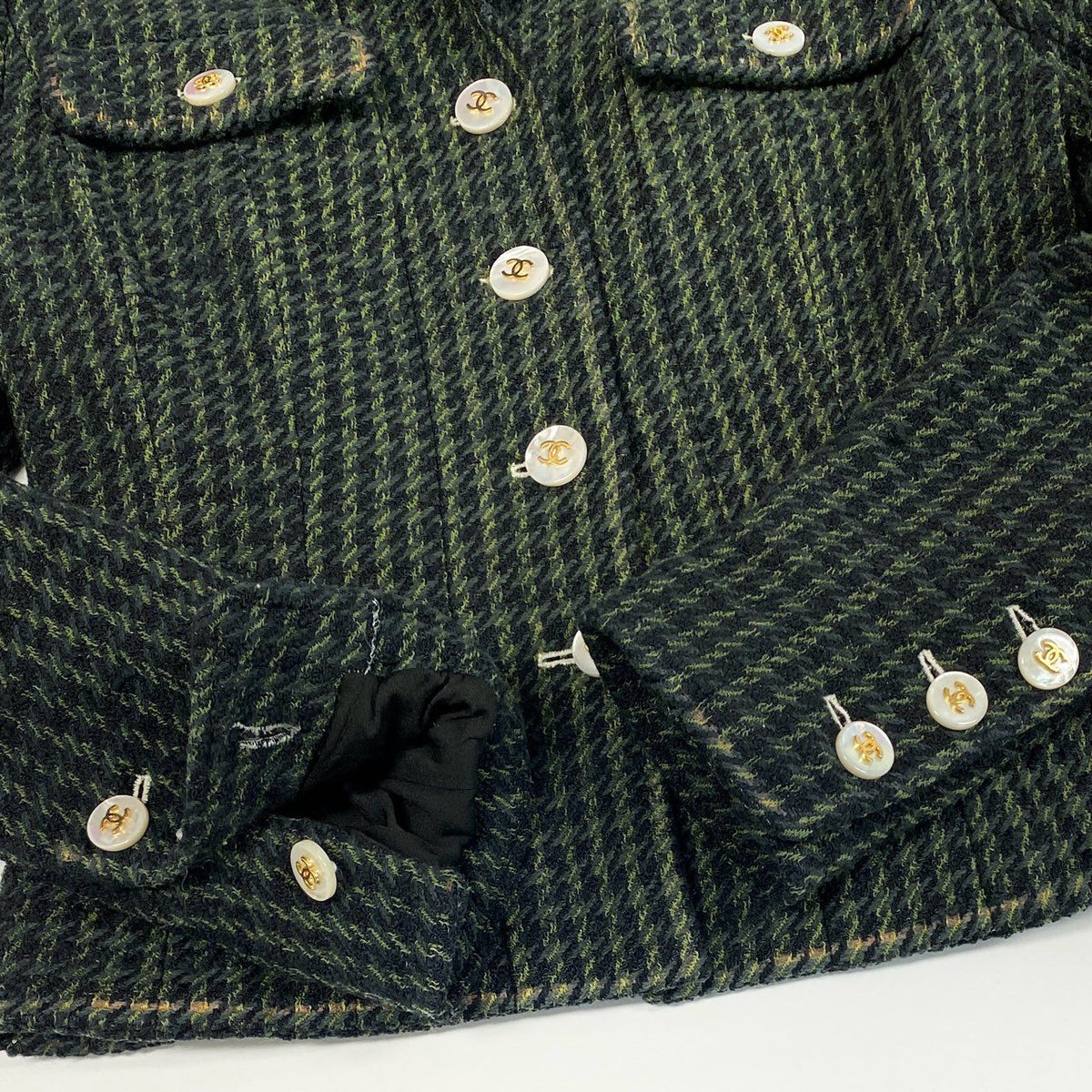 @ Ca14CHANEL 1997 Archive CC Button Tweed Jacket 40 P07184 Greenta1