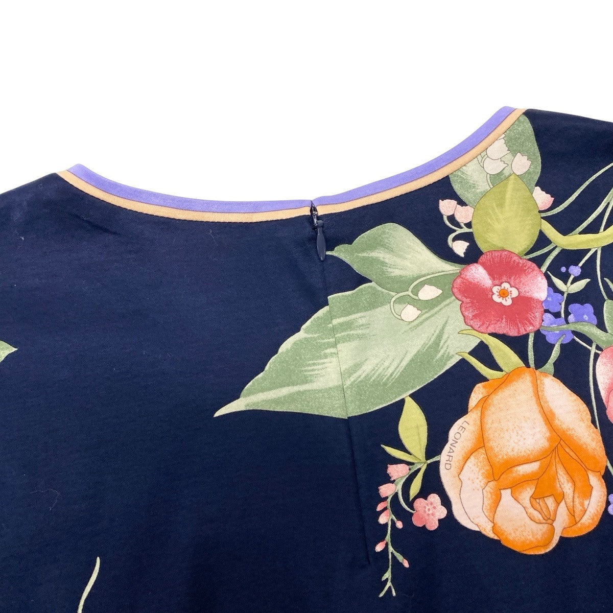 49g17 【美品】 LEONARD FASHION ロングスリーブ カットソー 美しい花柄プリント サイズ42 ネイビー コットン100% レディースu02t