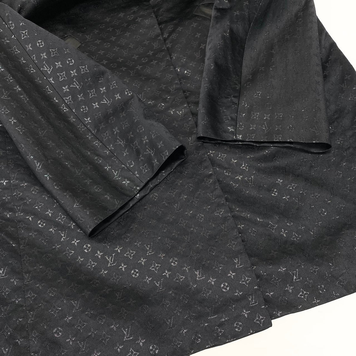 K @I LOUIS VUITTON Black Monogram Long Coat Leather Trimnu1