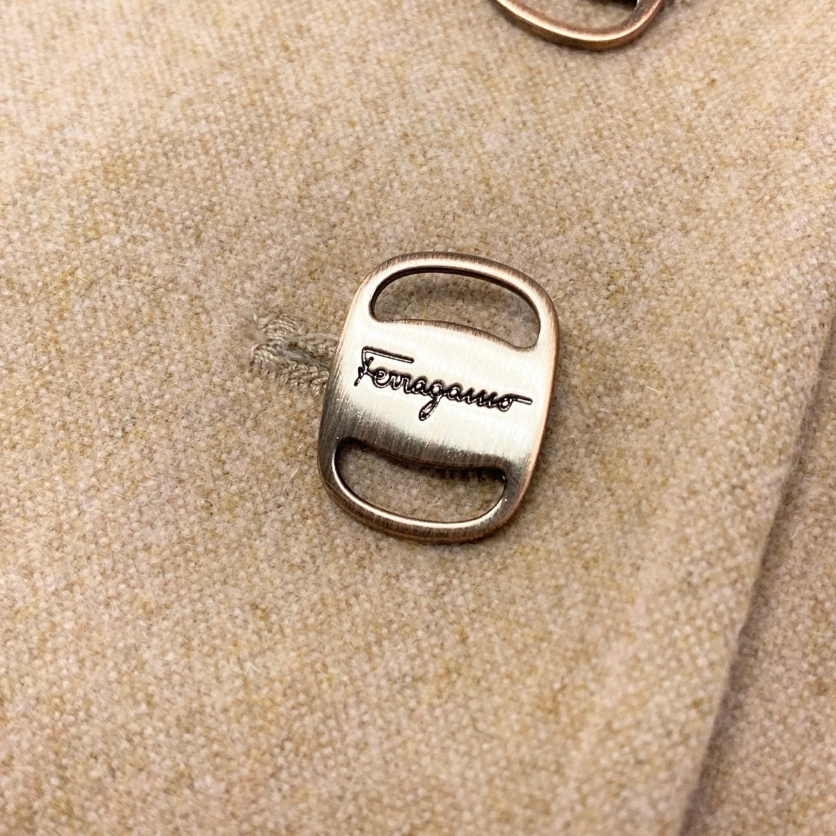 11e27Salvatore Ferragamo skirt suit, formal suit with Vara buttons, size 40.u02t
