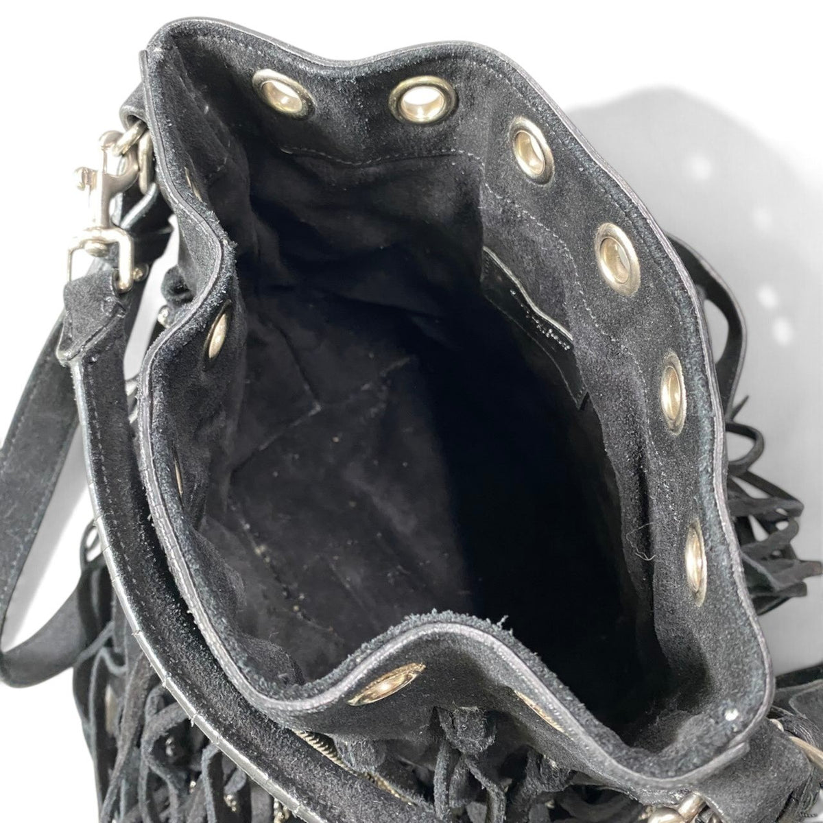 h21 SAINT LAURENT Fringe × Chain Bucket Shoulder Bag Black Leathert18r