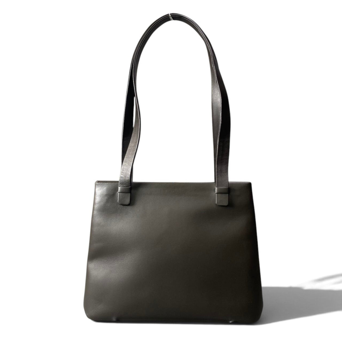 h13《美品》 CHANEL Chanel All-Leather Shoulder Bag (Black)t18r