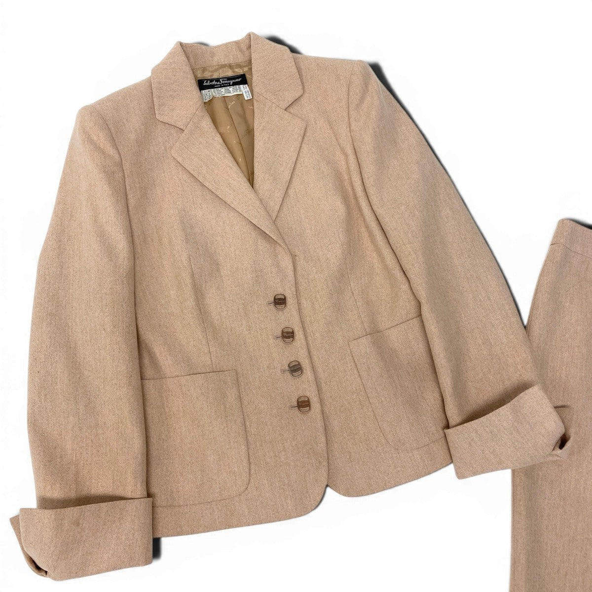11e27Salvatore Ferragamo skirt suit, formal suit with Vara buttons, size 40.u02t