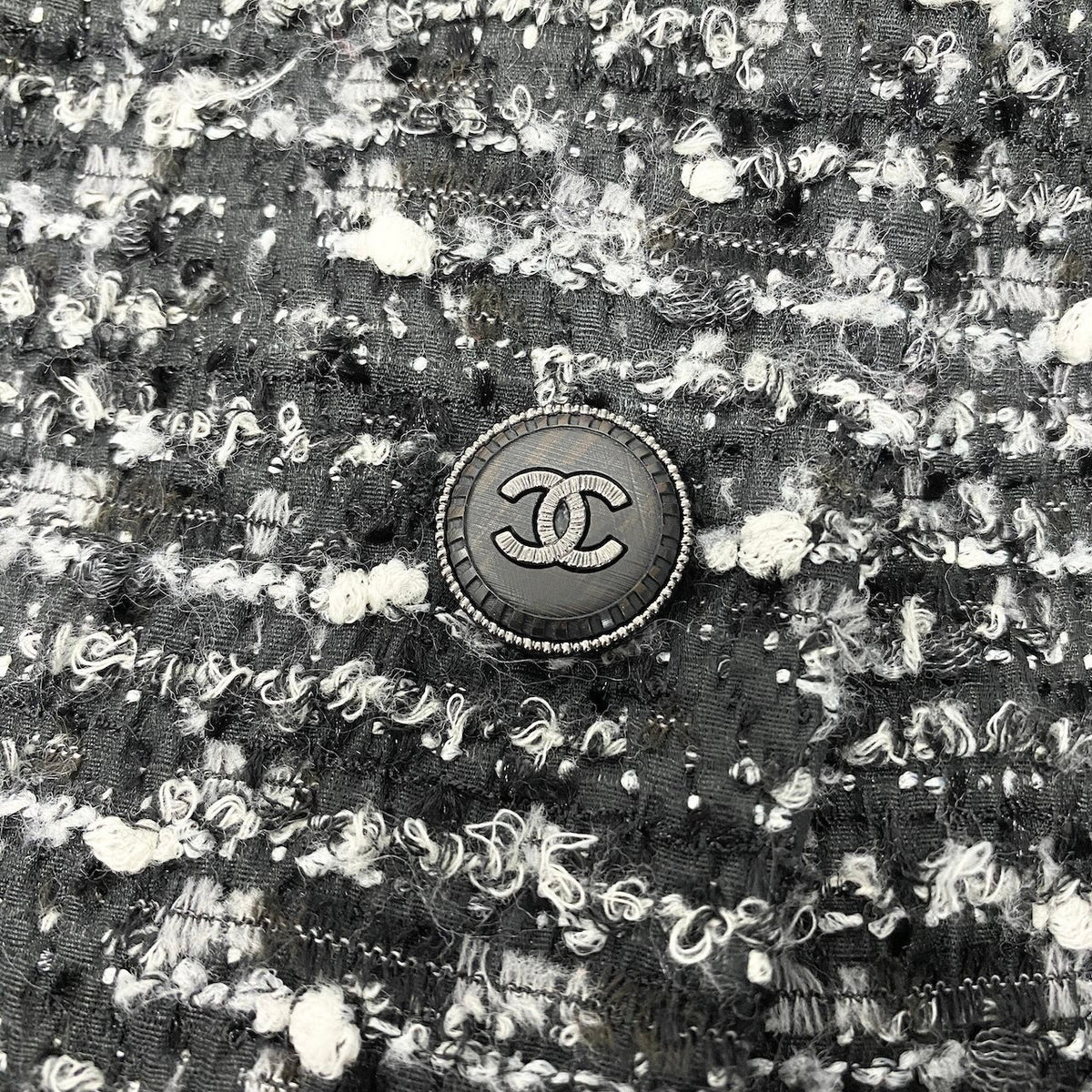 @Cd20 CHANEL Tweed Coat Jacket, Coco Button, Double-Breasted, P41804W04950, Size 38, Gray, Women'snu1