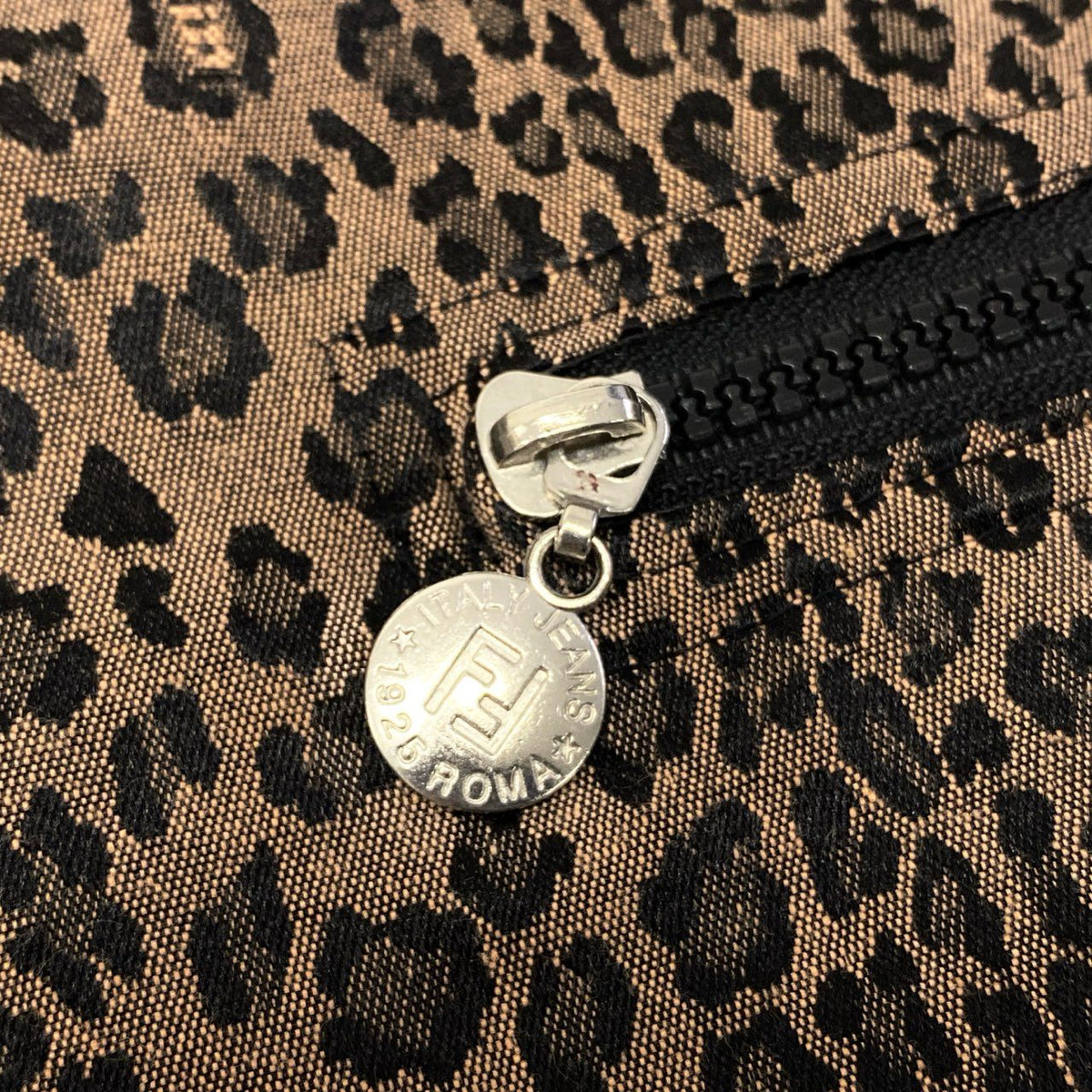 @ S Ib6 FENDI Logo Leopard Reversible Coat Brown Zip Up Unisexu02t
