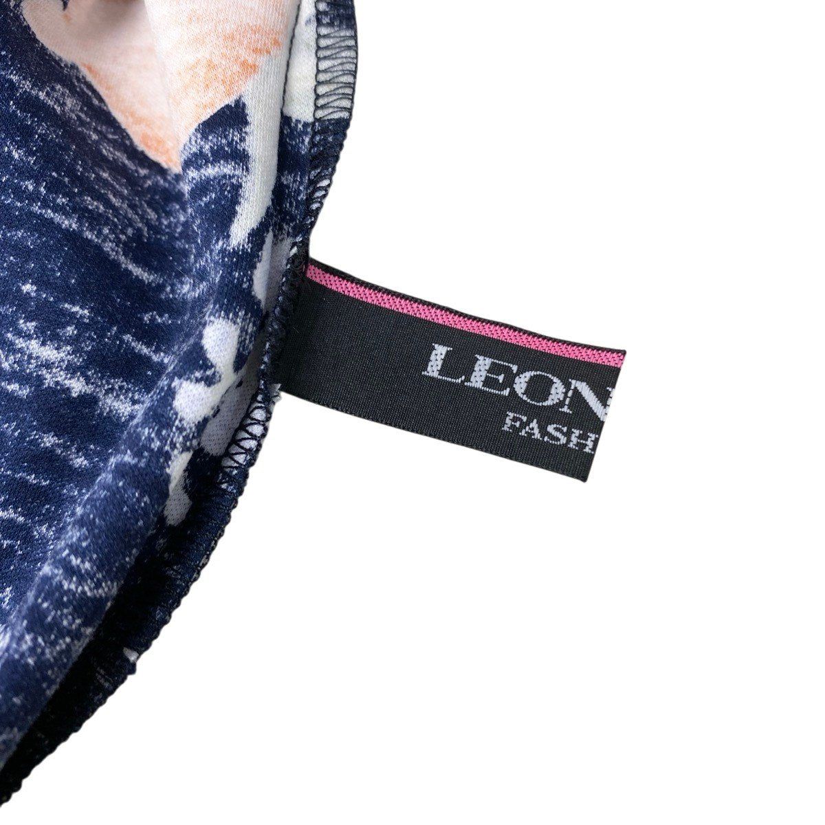 49g17 【美品】 LEONARD FASHION ロングスリーブ カットソー 美しい花柄プリント サイズ42 ネイビー コットン100％ レディースu02t