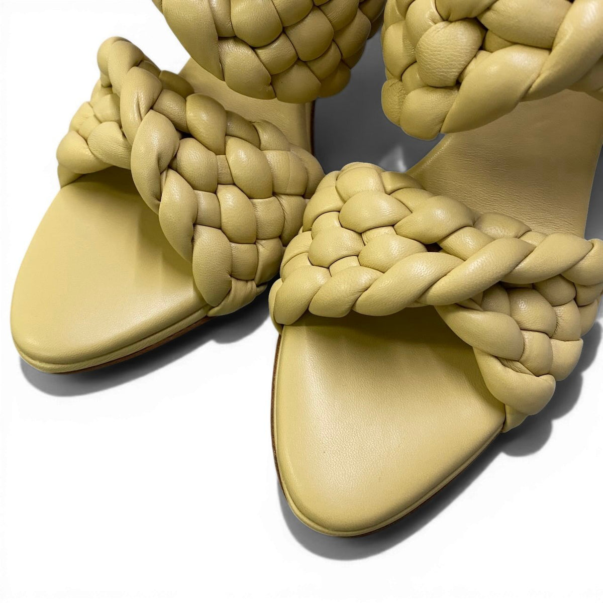 @Ad2 BOTTEGA VENETA Intrecciato Curved Sandalsta1