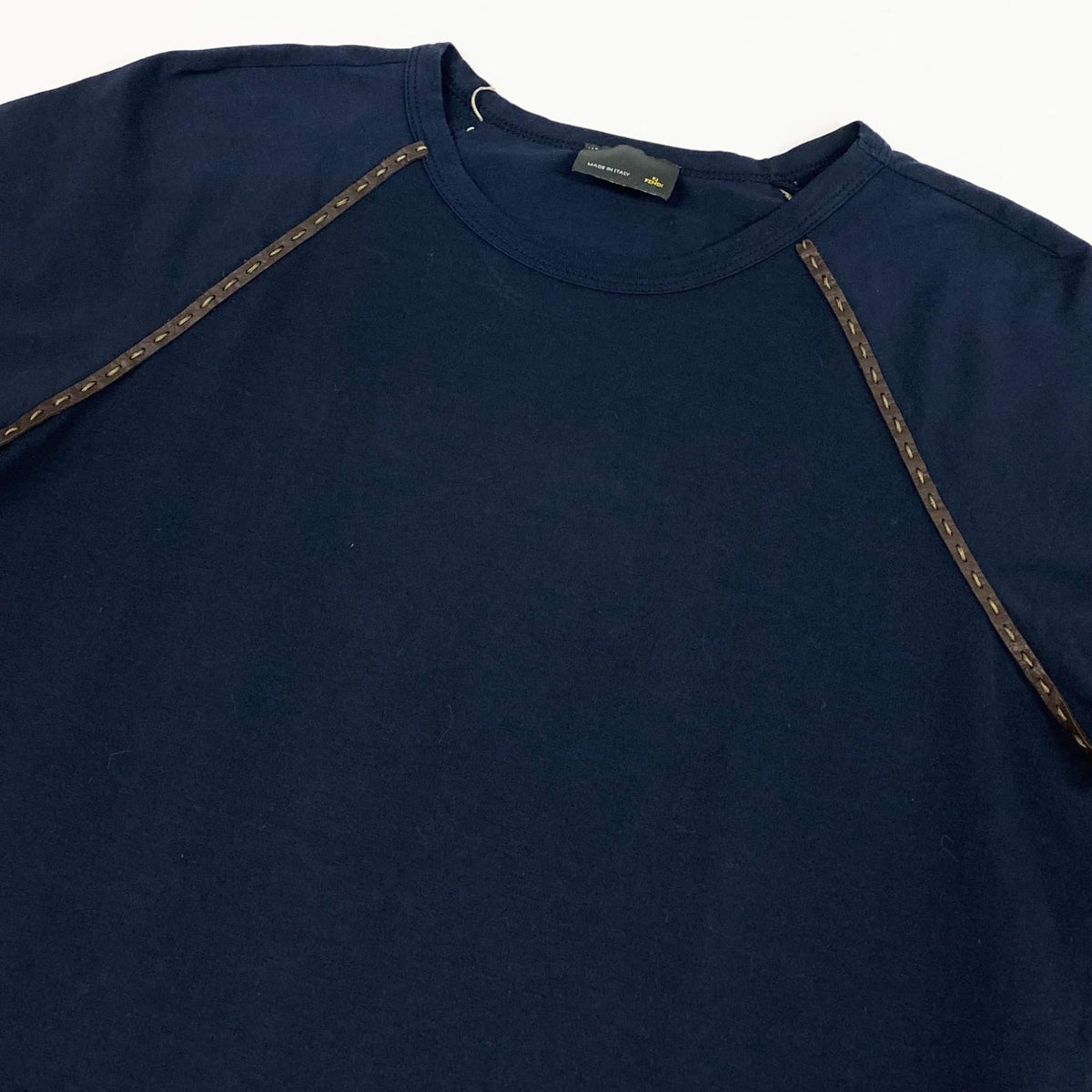 @ Eb20 FENDI Leather Piping Short Sleeve T-Shirt, Navyu02t