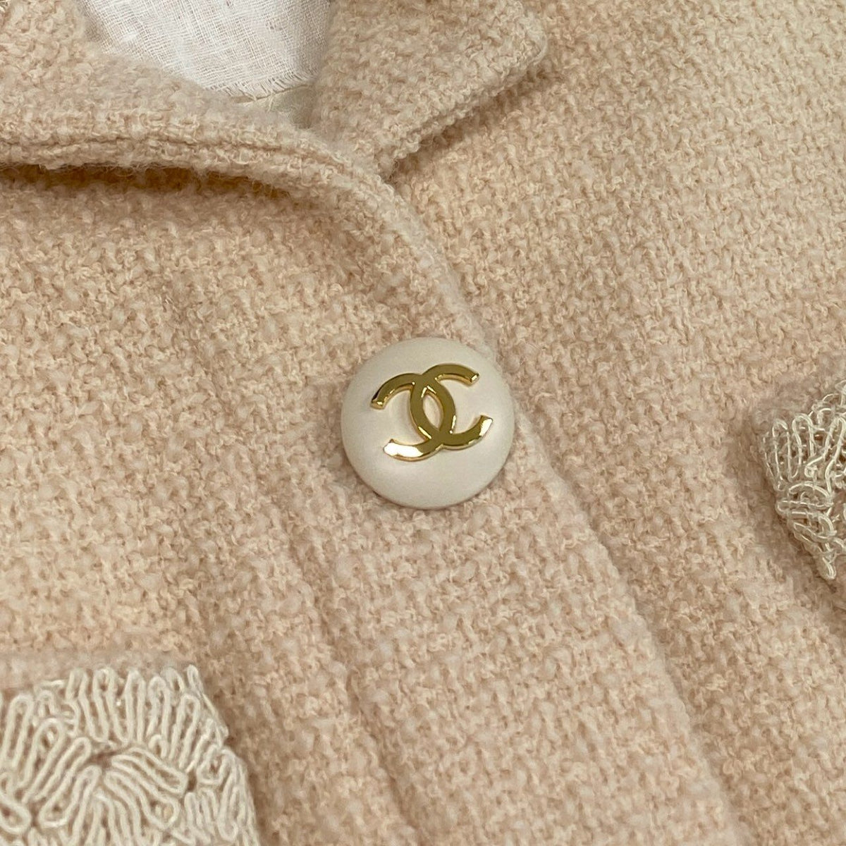 ＠Cc3 Vintage Chanel Coco Mark Button Tweed Jacket Skirt Setup M Equivalent Ivoryta1