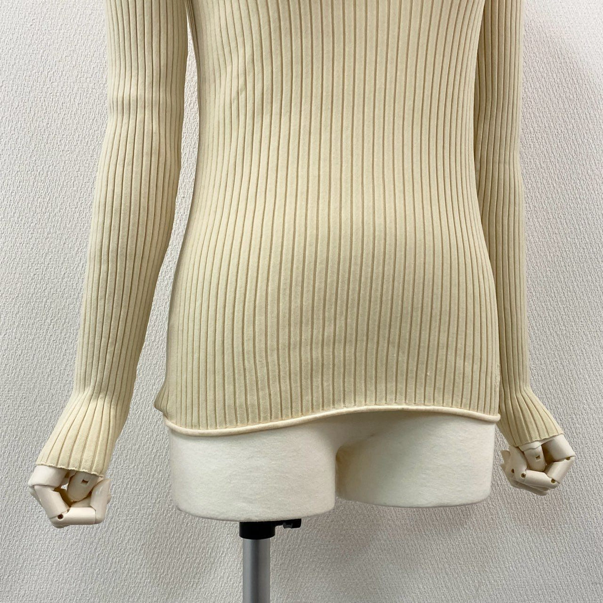 I@ Eb11Louis Vuitton Women’s Rib Knit Long Sleeve Sweater Ivory Logo Detail Size Mk02i