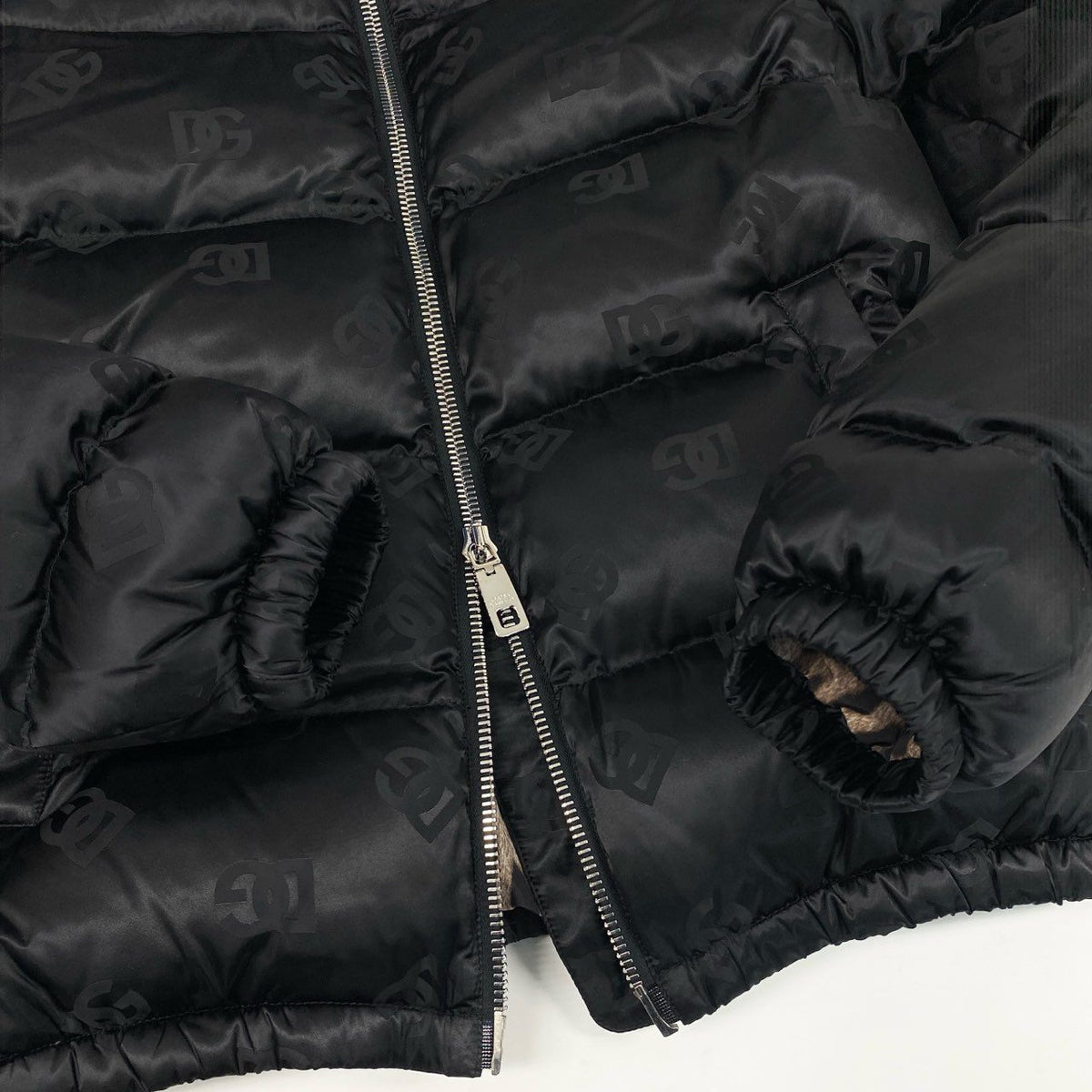 F＠Ic10 DOLCE&GABBANA DG Logo Padded Satin Jacquard Down Jacket Black Size 40 NWTt18r