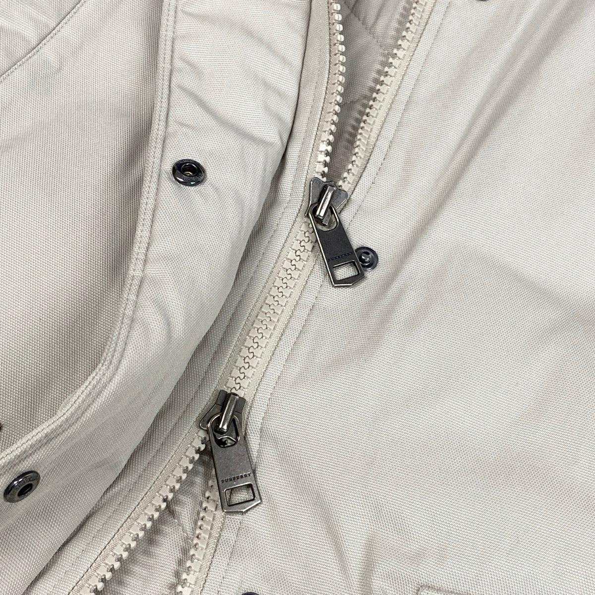 @E　Eg9 BURBERRY LONDON Hooded Down Mods Coat 2Way Size 38 Beige Women o07t
