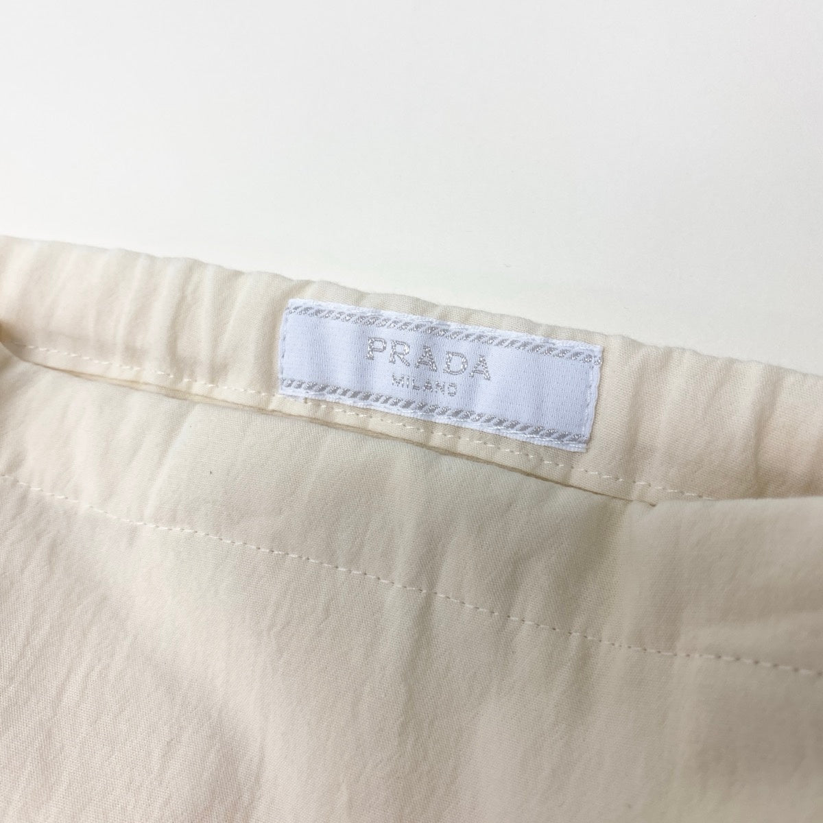 Mh1 PRADA Prada Shorts – Triangle Logo, Cotton, Adjustable Waist – Made in Italy – Size S – Ivory – 100% Cotton – Men'su02t