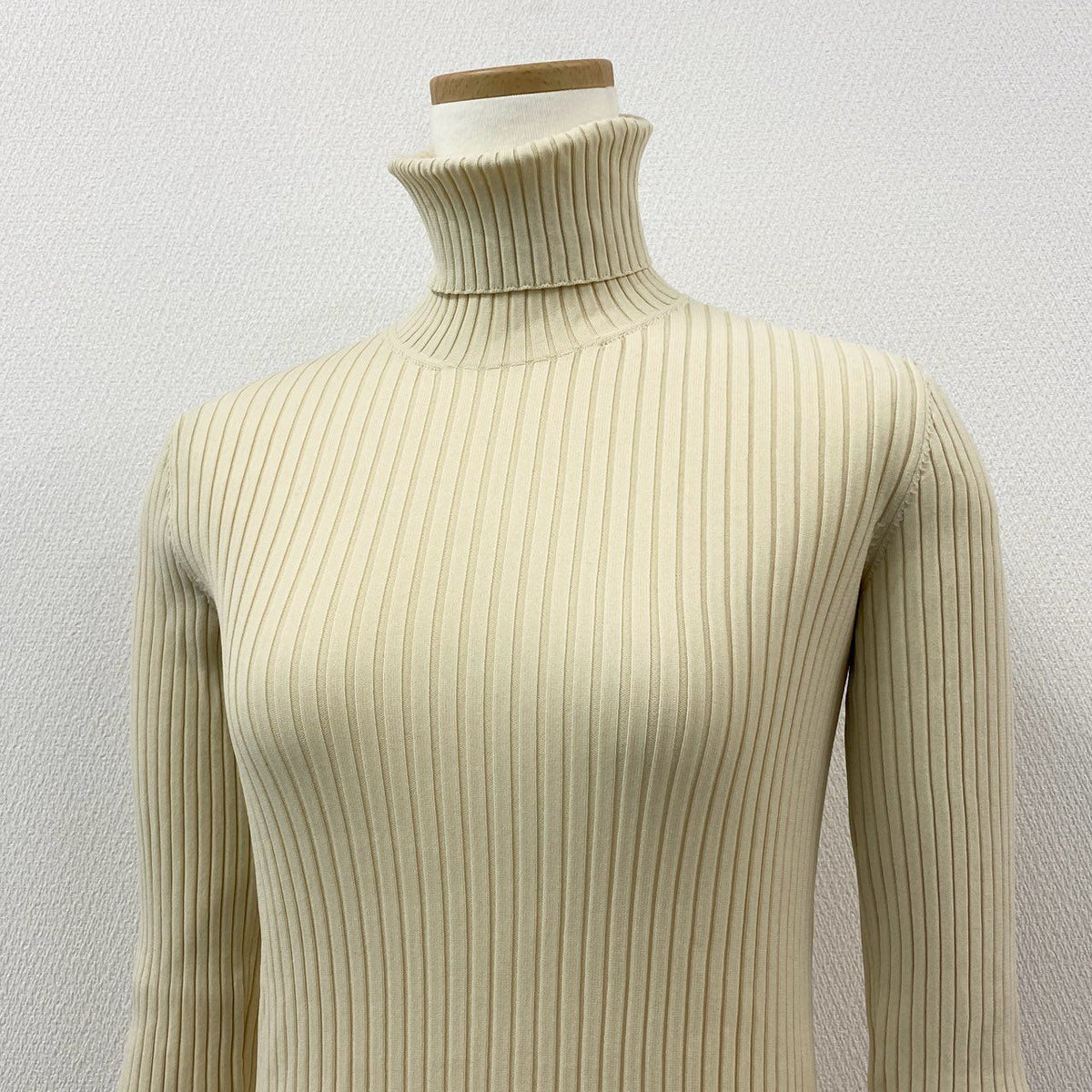 I@ Eb11Louis Vuitton Women’s Rib Knit Long Sleeve Sweater Ivory Logo Detail Size Mk02i