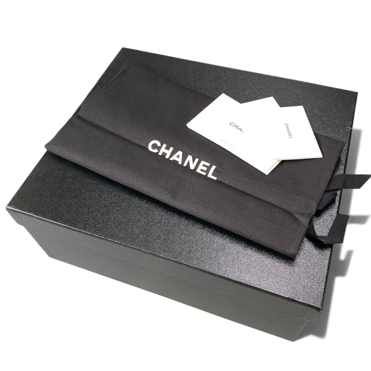 h21CHANEL CC Logo Chain Ankle Boots Black Leather Size 37 Women'sk02i