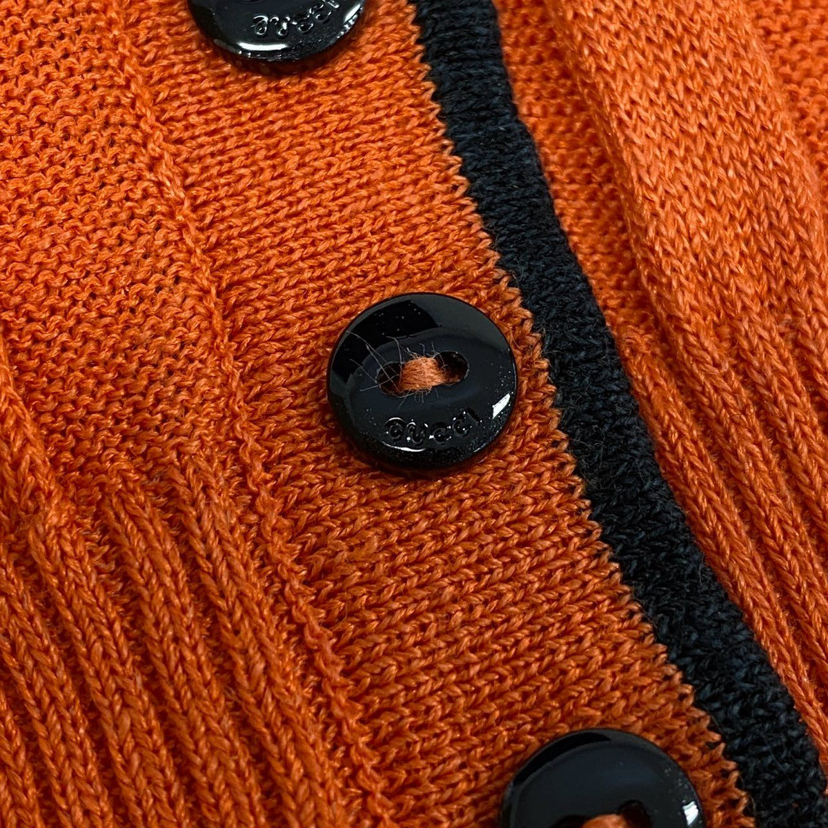 @Ic18 GUCCI (Tom Ford era) Rib-knit long-sleeved cardigan with interlocking G embroidery, women's size S, orange, linen and silk.ta1